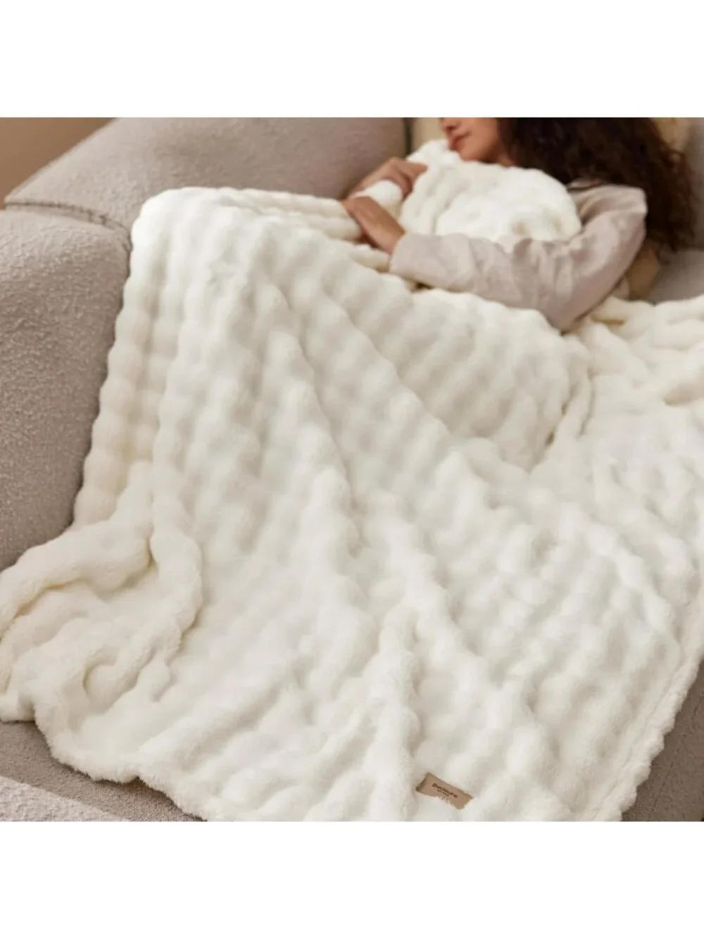 Cozy 3D Fleece Bubble Throw Blanket - Soft Lightweight Off White Sofa Decor